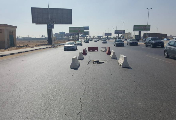 هبوط أرضى بمحور المشير طنطاوي يتسبب في أزمة مرورية