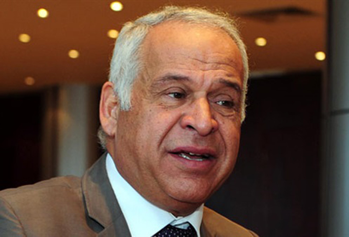 النائب فرج عامر يفوز بالتزكية فى انتخابات سموحة