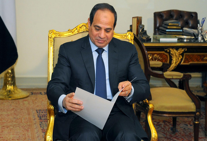 السيسي يقرّ تشكيل لجنة انتخابات 2018 دون إعلانه الترشح