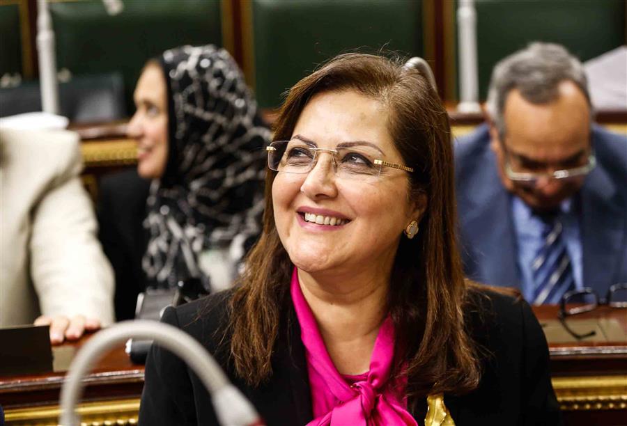 هالة السعيد وزيرة التخطيط