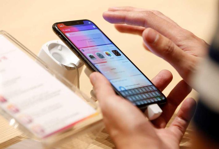 أصدرت أبل تحديثا جديدا "iOS 11.1.2"