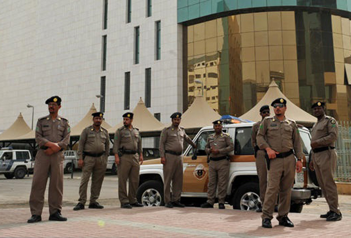 إطلاق سراح محتجزين في "الريتز" بينهم مسؤول سعودي سابق