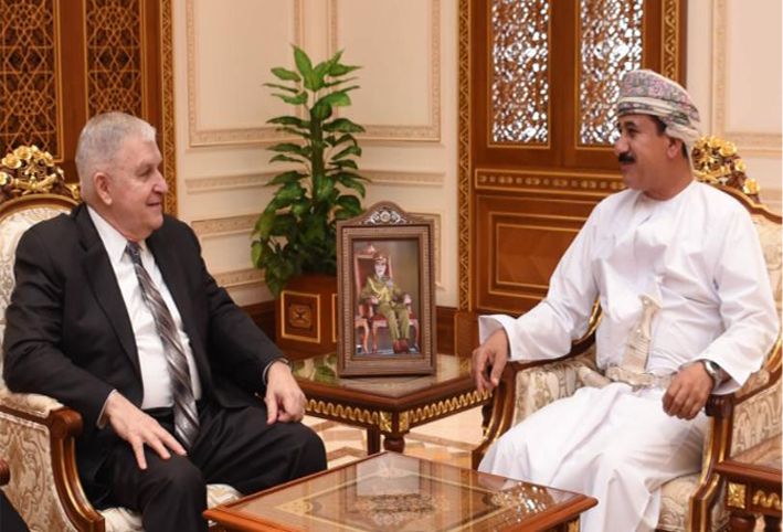مبعوثا واشنطن يبحثان في مسقط حل الأزمة الخليجية