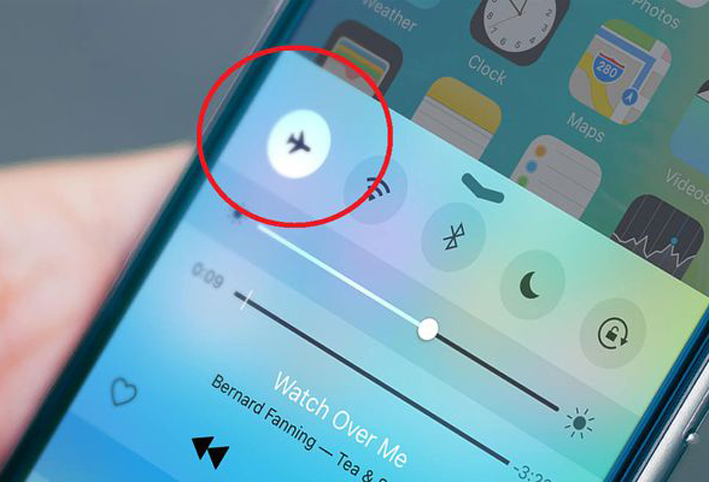 4 استخدامات مختلفة لوضع الطيران بهاتفك الذكى