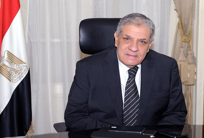 محلب: الانفجار السكاني أكبر تحدٍ .. وفي 2050 سنصل إلى 138 مليون نسمة