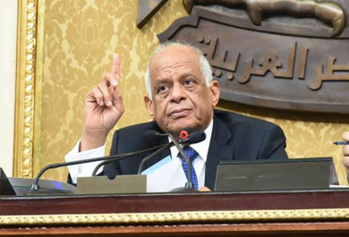 البرلمان يوافق على مشروع قانون معاملة قادة القوات المسلحة
