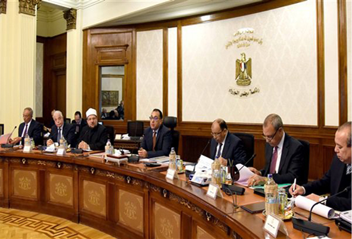 تكليف رئاسي للحكومة بالتعامل مع جميع المباني غير المطلية
