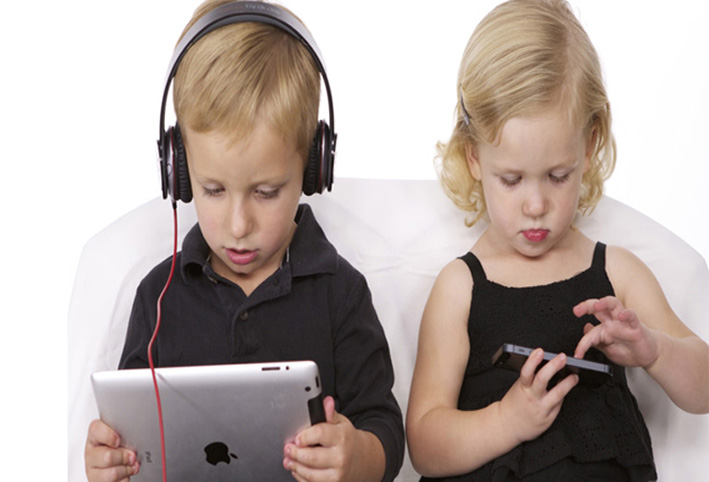 هل يمكن للتكنولوجيا أن تؤثر على ذكريات الأطفال؟