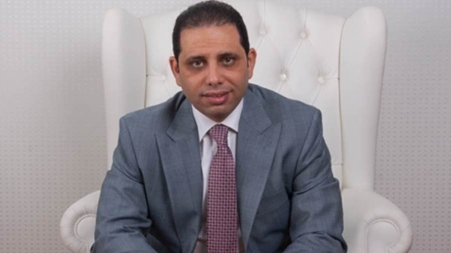 الدكتور ياسر حسان اقتصادي وقيادي بحزب الوفد المصري