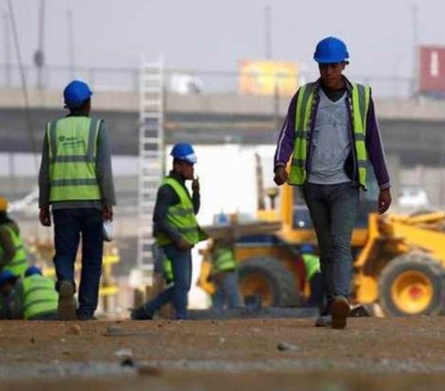 السعودية تسعى لإلغاء "الكفالة".. عناصر يجب معالجتها لإنهاء هذا "النظام المسيء"