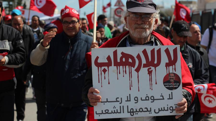 تونس تعلن القضاء على 9 عناصر إرهابية و33 خلية تكفيرية