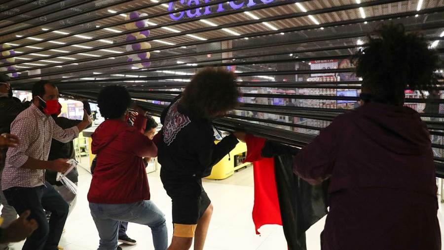 جريمة في كارفور تهز البرازيل