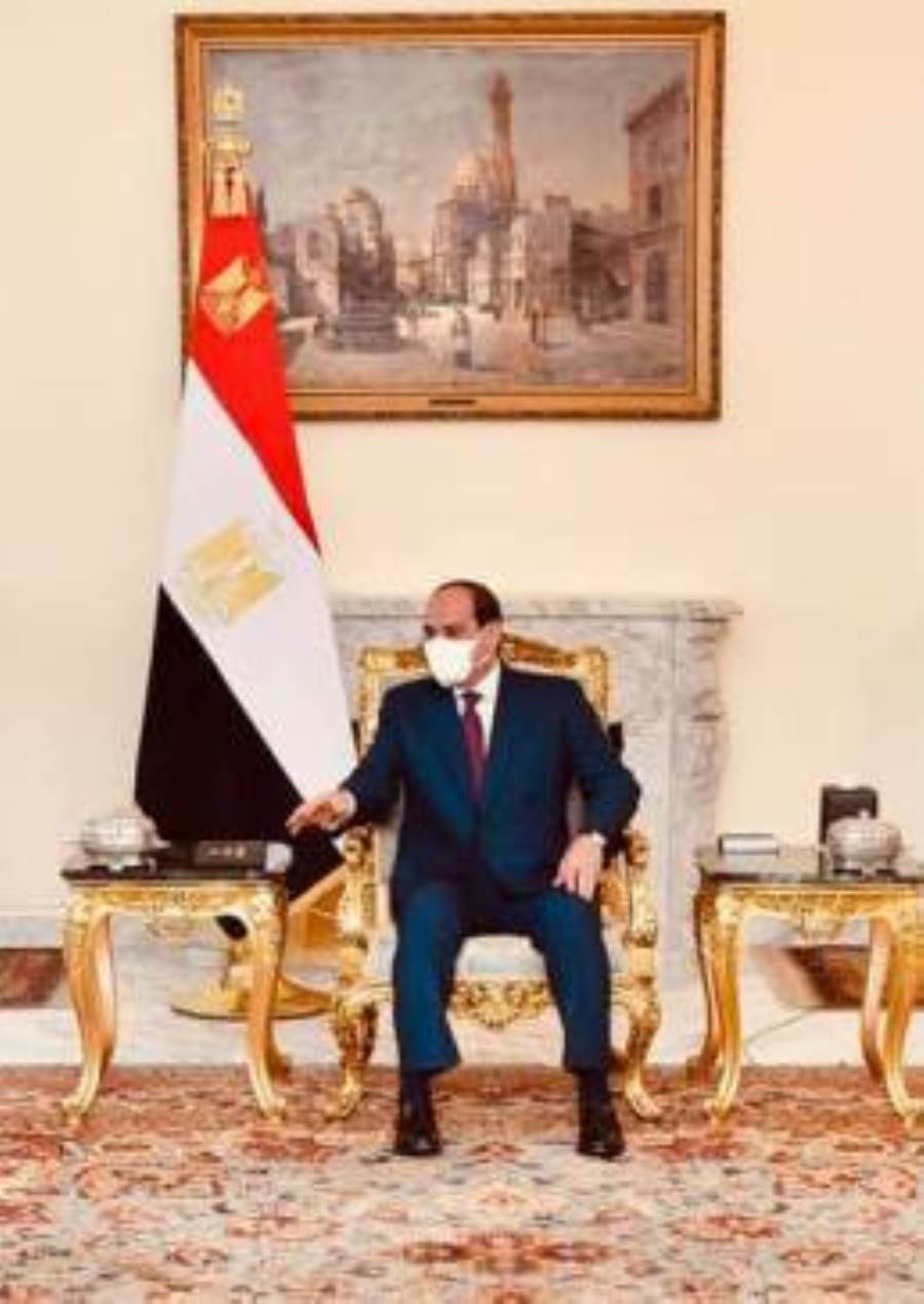في مباحثات عسكرية.. الرئيس المصري يستقبل وزير الدفاع اليوناني