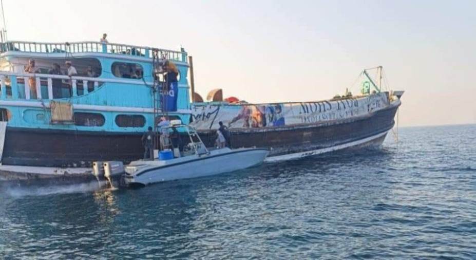  اعتراض سفينة محمّلة بالأسلحة المهربة من إيران إلى اليمن