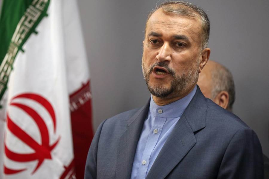  وزير خارجية إيران يهدد مجدداً: لا مفر من اتساع حرب غزة
