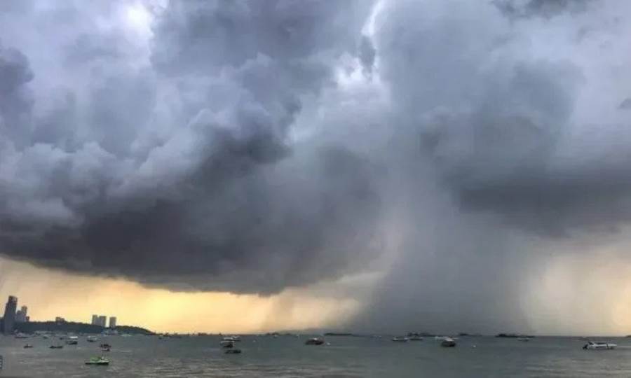 الأرجنتين.. مصرع 13 شخصا جراء عاصفة اجتاحت مدينة ساحلية