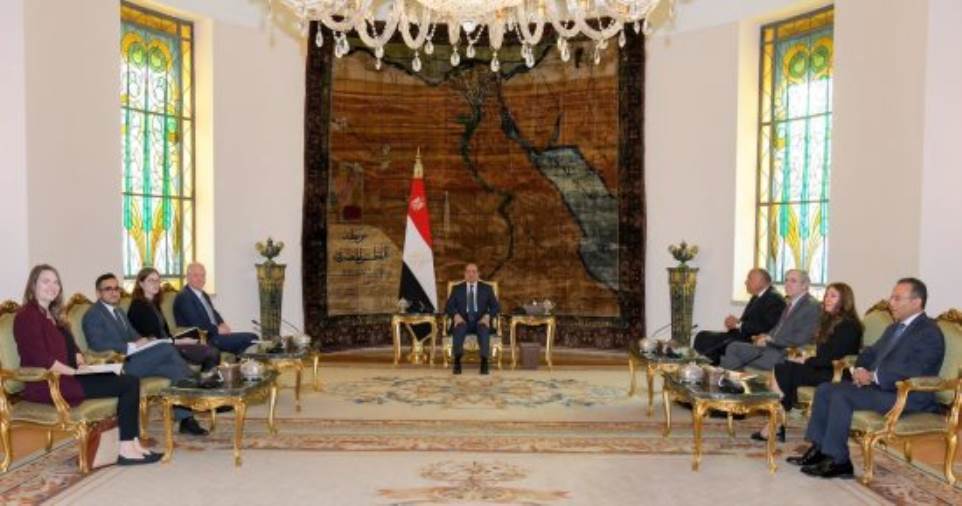 الرئيس المصري يطالب ببدء مسار دولي جاد لتسوية عادلة لقضية فلسطين