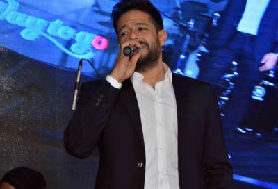 كبار رجال السياسة ونجوم الفن في زفاف عبد الله وساندي