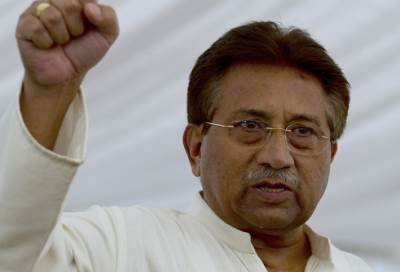 الجنرال مشرف يتجه للعمل التلفزيوني