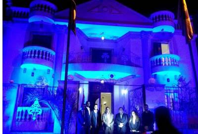 "مستقبل وطن" يضيء مقره بالأزرق في اليوم العالمي لمرضى التوحد