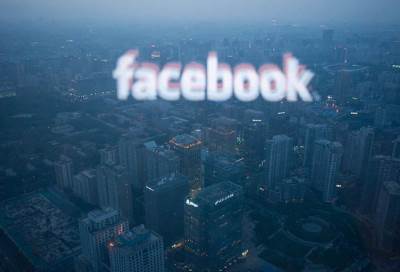 فيسبوك "توفر" الإنترنت عبر الهليكوبتر