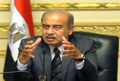 رئيس الوزراء: الدولة ملتزمة بتطوير المصانع والشركات العامة
