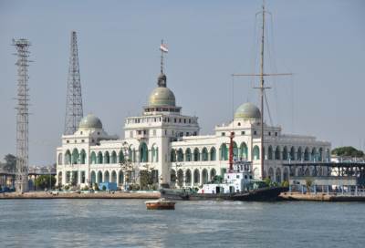 الوفد يتقدم بتعديل قانون المناطق الاقتصادية بسبب قناة السويس