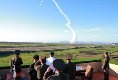 زعيم كوريا الشمالية يشرف على اختبار سلاح جديد مضاد للطائرات