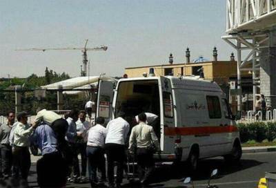 تفجير انتحاري عند قبر الخميني .. وهجوم على البرلمان الإيراني