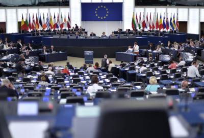 موقف الإتحاد الأوروبى من الأزمة الخليجية .. ووساطة الكويت!