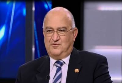 النائب محمد زكريا  يطالب بمد مهلة توفيق الأوضاع فى قانون المستوردين لحماية الشركات الصغيرة