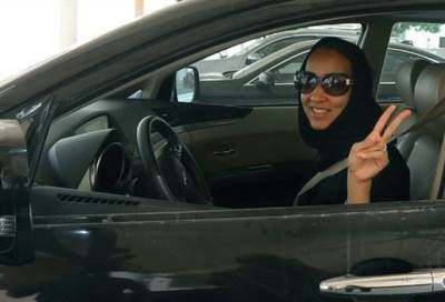 بالفيديو .. جدل دينى ومجتمعى حول قيادة المرأة السعودية للسيارة