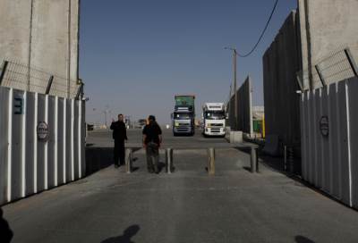 وفد من السلطة الفلسطينية يبحث في القاهرة إجراءات استلام معابر غزة