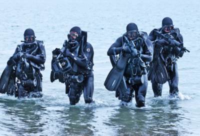 إسرائيل تنشىء وحدة كوماندوز  بحري للبحث عن تجارب صواريخ القسام تحت الماء