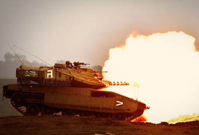 دبابات إسرائيلية تطلق النار على عسكريين سوريين في مرتفعات الجولان 