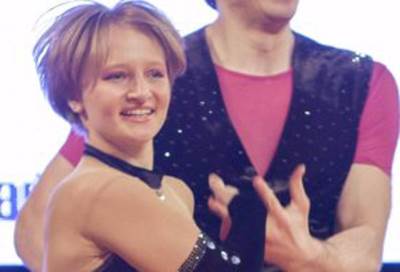 إندبندنت: الرئيس الروسى له ابنة سرية تعمل راقصة أكروبات محترفة