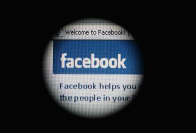 فيسبوك يطلب صورة للوجه.. لأسباب أمنية