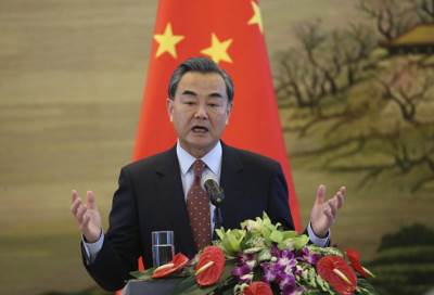 الصين تقود مباحثات مع باكستان وأفغانستان لحل صراعاتهما