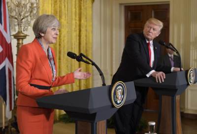 رئيسة وزراء بريطانيا تعلّق على صحة ترامب العقلية .. ماذا قالت؟