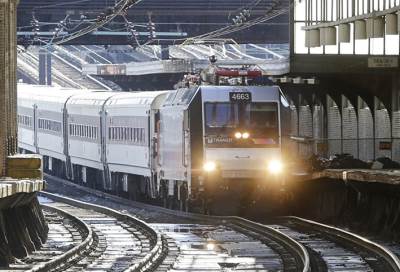 بالفيديو .. إصابة 15 على الأقل في حادث قطار بأستراليا