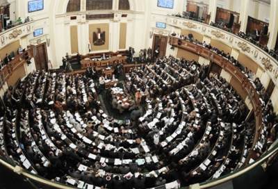 السيسي يؤكد للبرلمانات العربية أهمية تحقيق السلام وإقامة الدولة الفلسطينية بحدود 67