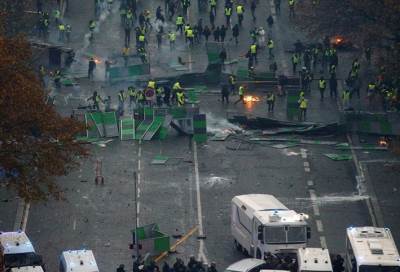 الحكومة الفرنسية: ندرس فرض حالة الطوارىء لوقف الشغب