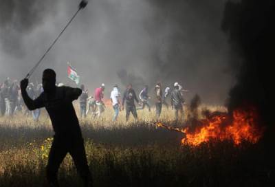 موقع إسرائيلي: تزايد حالات الرشق بالحجارة من قبل الفلسطينيين على الإسرائيليين بالضفة الغربية