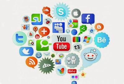 العلماء يحذرون من الإدمان على مواقع التواصل ويقدمون البديل