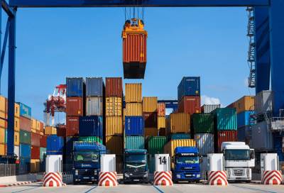 البرلمان يوافق مبدئيا على إنشاء جهاز تنظيم النقل البرى الداخلى والدولى