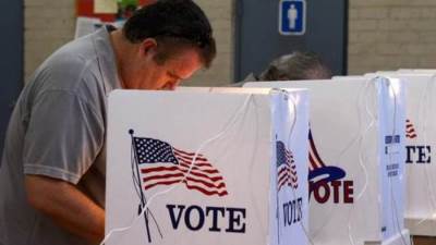 الذكاء الاصطناعي يناقض الاستطلاعات.. المنافسة بين ترامب وبايدن "ليست كما يُعتقد"