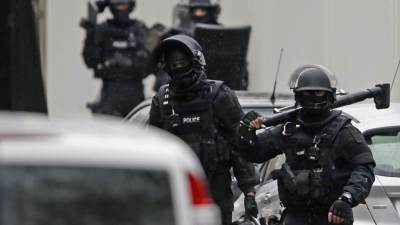 وزير الداخلية الفرنسي: بلدنا في حالة حرب