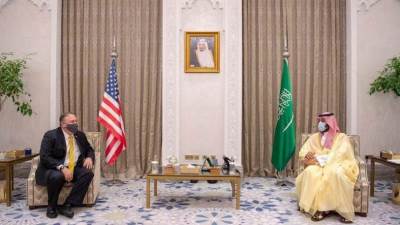 ولي العهد السعودي يجتمع بوزير الخارجية الأميركي