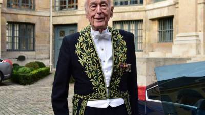 فيروس كورونا ينهي حياة رئيس فرنسا "التاريخي"