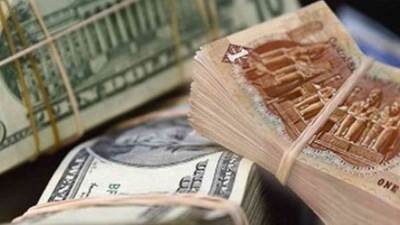  الجنيه المصري يسجل أدنى مستوى له تاريخياً مقابل الدولار